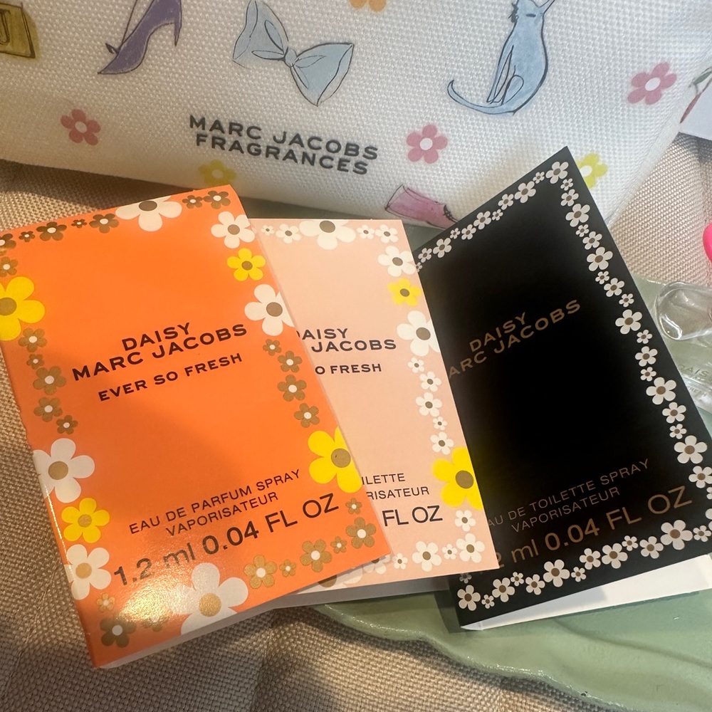 🌼 Marc Jacobs Daisy Fragrance Bundle - Picture 2 of 4